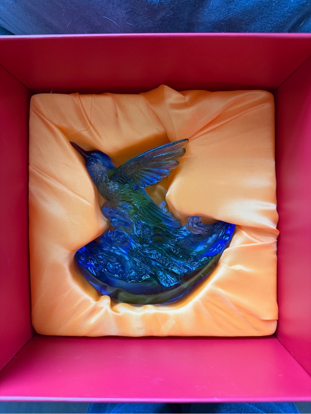 Blue-Green Glass Hummingbird Figurine from Liu Li Gong Fan